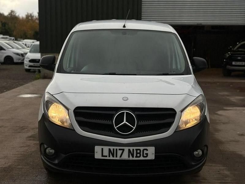 Used Mercedes Citan 109 90 HP (66 kW) 2017 White