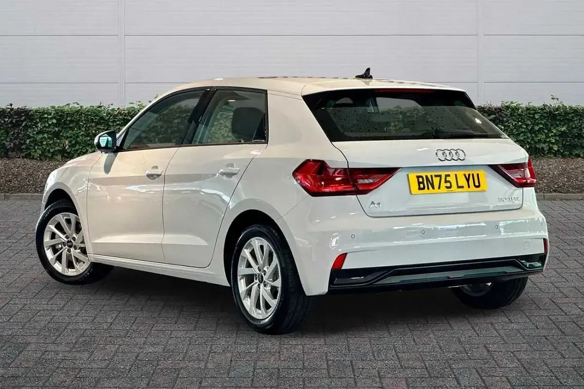Used Audi A1 Sport 113 HP (83 kW) 2025 White SUV