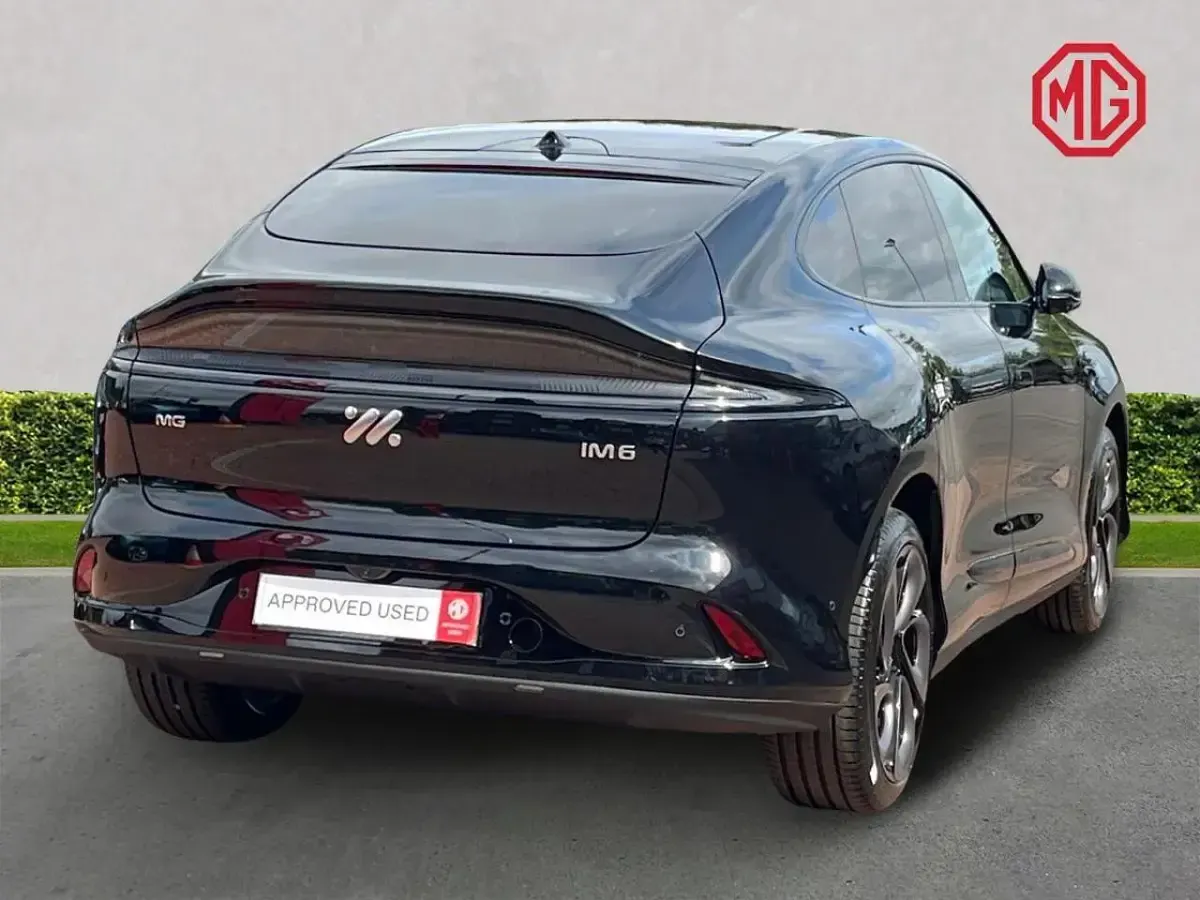 New MG IM6 Performance 545 kW (741 HP) 2026 Black SUV