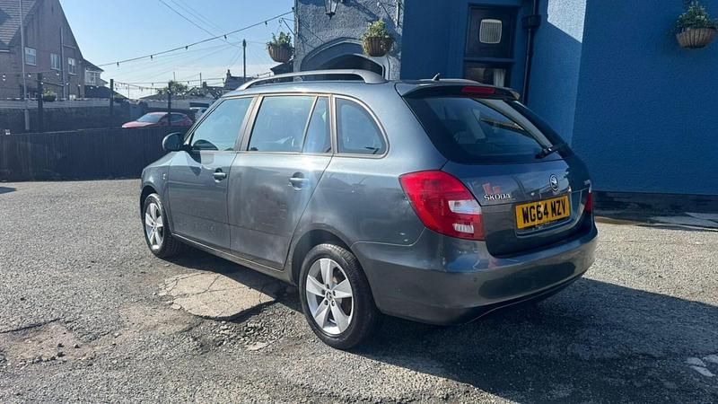Used Skoda Fabia SE 90 HP (66 kW) 2014 Grey Estate