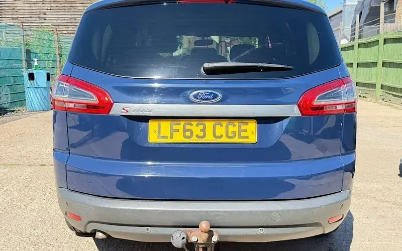 Used Ford S-MAX Zetec 140 HP (102 kW) 2014 MPV