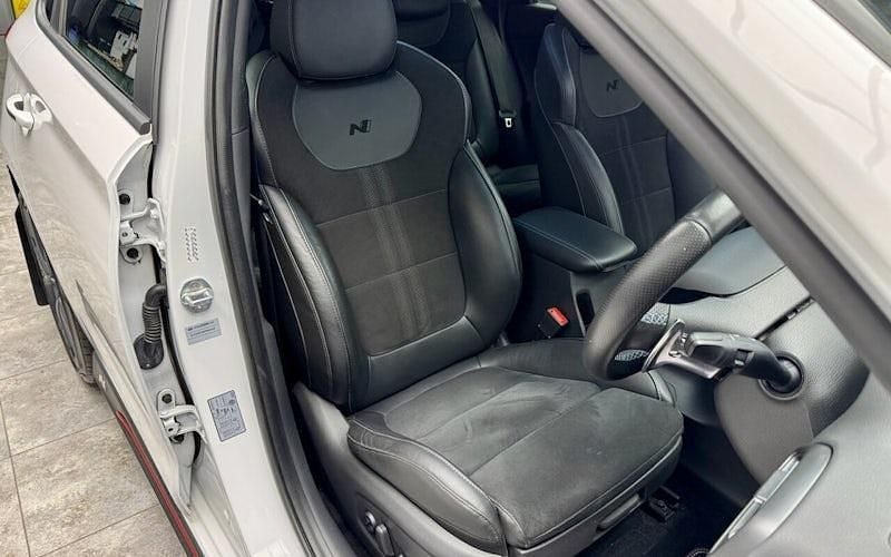 Used Hyundai i30 280 HP (205 kW) 2024 Hatchback