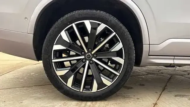 Used Volvo XC90 Plus 247 HP (181 kW) 2026 SUV