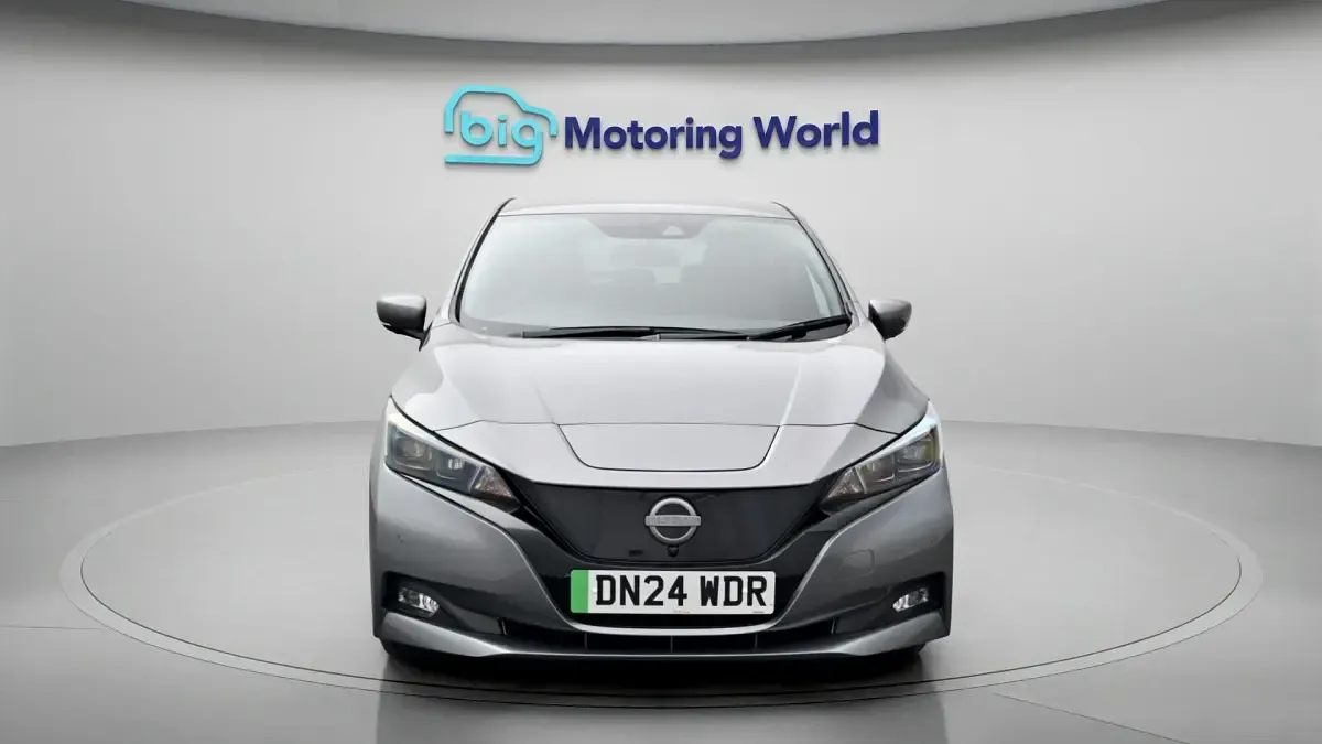Used Nissan Leaf Tekna 110 kW (150 HP) 2024 Grey Hatchback