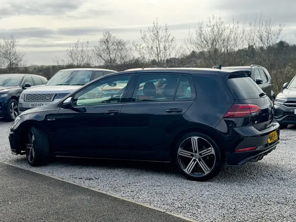 Used VW Golf VII R 300 HP (220 kW) 2019 Black Hatchback