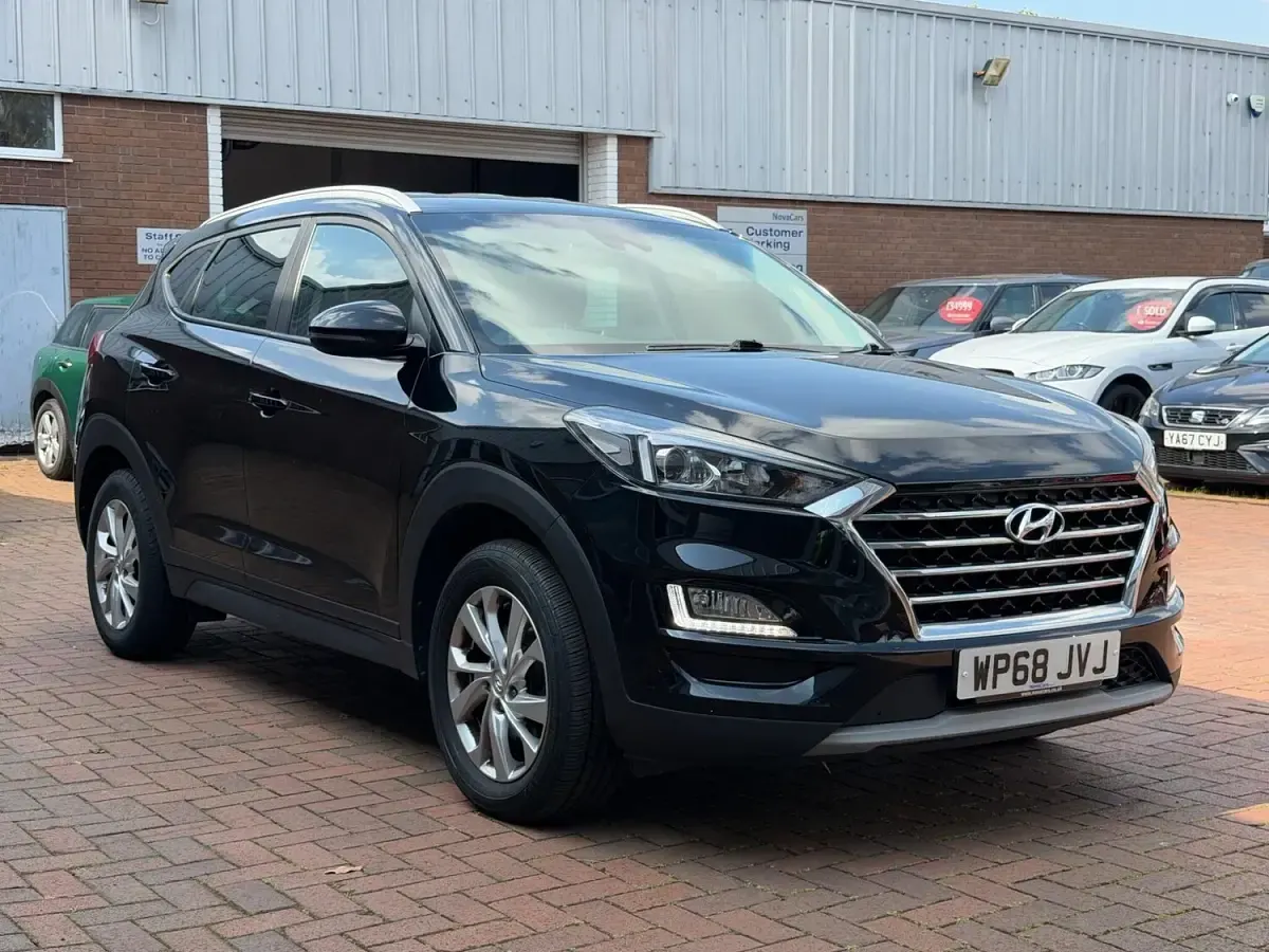 Used Hyundai Tucson SE 115 HP (84 kW) 2018 Black SUV
