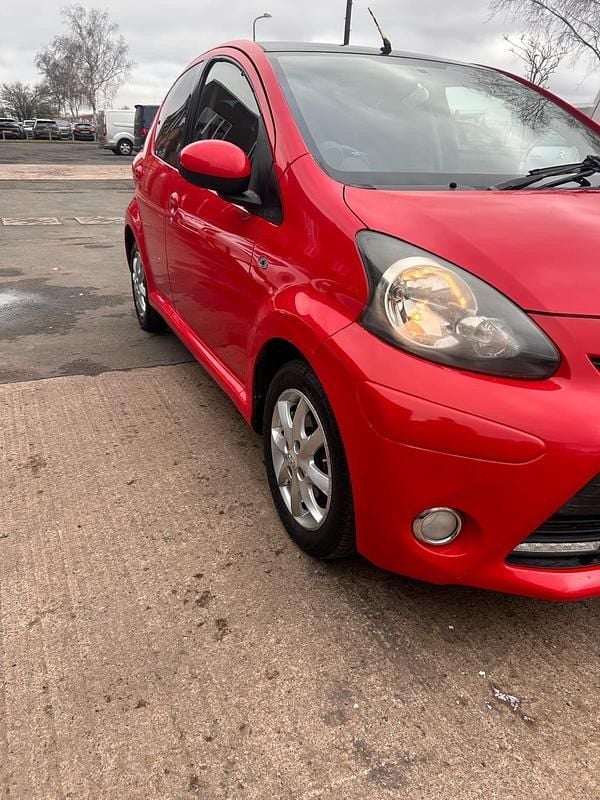 Used Toyota Aygo 2013 Multicoloured Hatchback