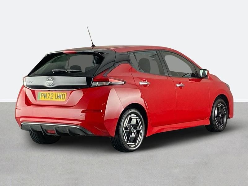 Used Nissan Leaf Acenta 110 kW (150 HP) 2022 Red Hatchback
