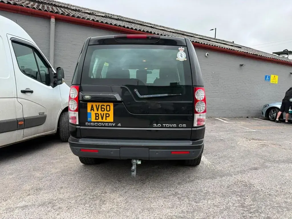 Used Land Rover Discovery 4 245 HP (180 kW) 2010 Black SUV