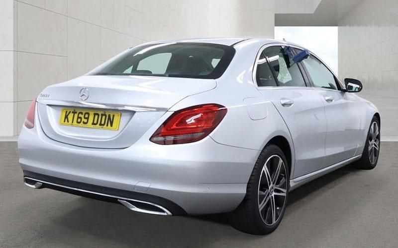 Begagnad Mercedes C220 194 HK (142 kW) 2019 Silver Sedan