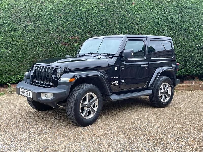 Usado Jeep Wrangler Sahara 272 HP (200 kW) 2019 Preto SUV