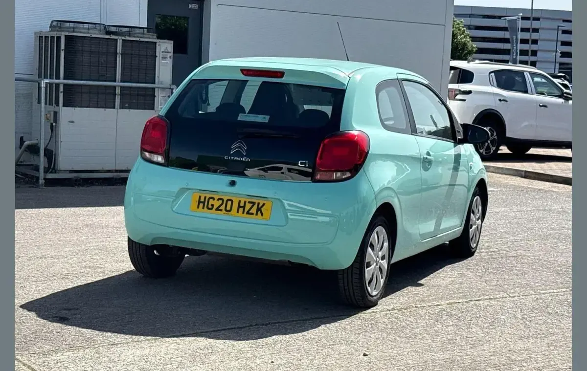 Used Citroën C1 Feel 71 HP (52 kW) 2020 Green Hatchback