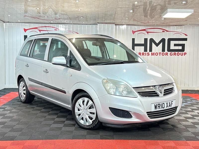 Silver Used 2010 Vauxhall Zafira MPV | £1,995 (Expensive) - Image 1/3