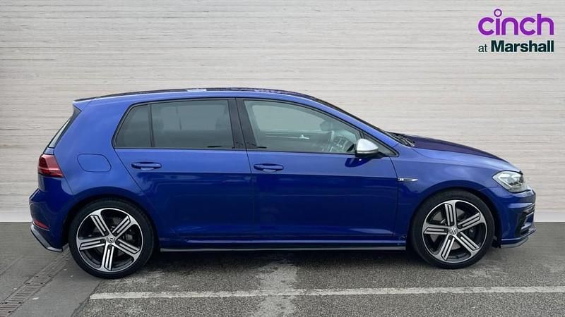 Used VW Golf VII R 300 HP (220 kW) 2019 Blue