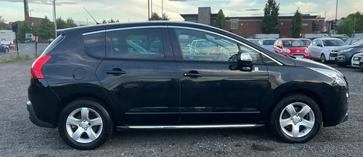Used Peugeot 3008 200 HP (147 kW) 2013 Black Estate