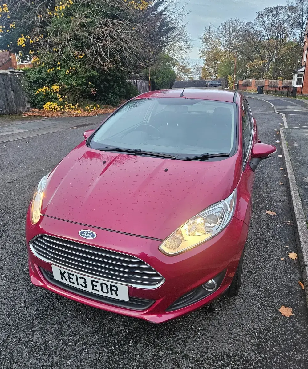 Used Ford Fiesta Zetec 2013 Red Hatchback