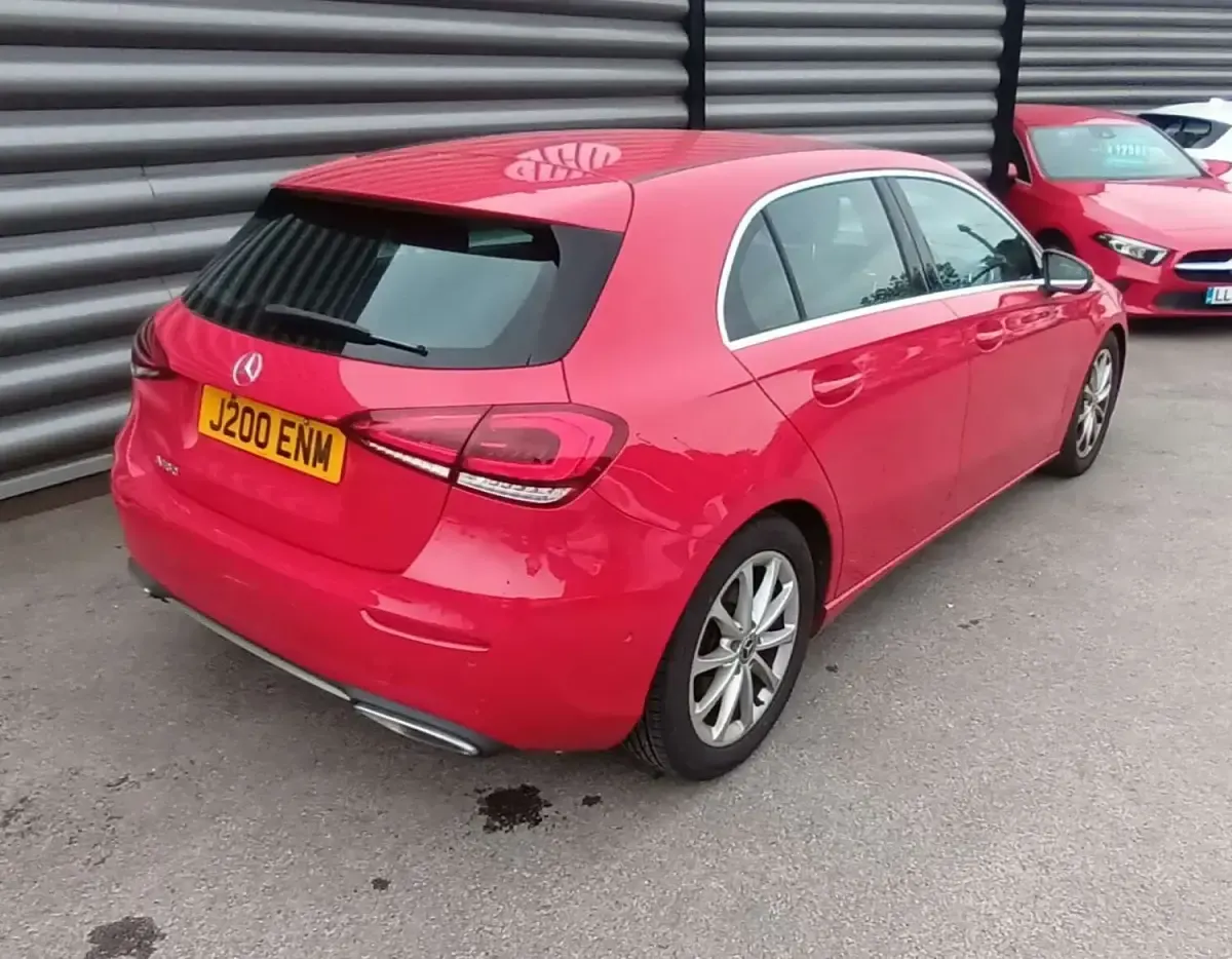 Used Mercedes A180 Executive 136 HP (100 kW) 2019 Red Hatchback