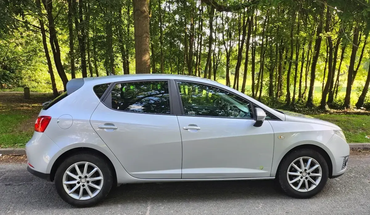 Used Seat Ibiza Copa 75 HP (55 kW) 2012 Silver Hatchback