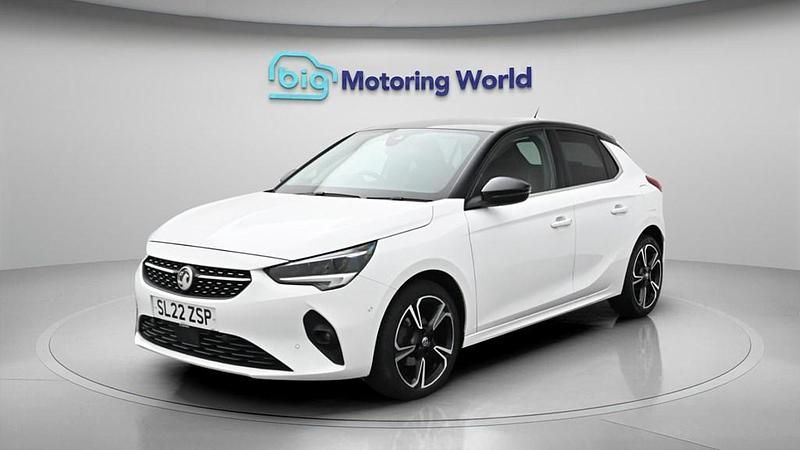 Used Vauxhall Corsa Edition 75 HP (55 kW) 2022 White Hatchback