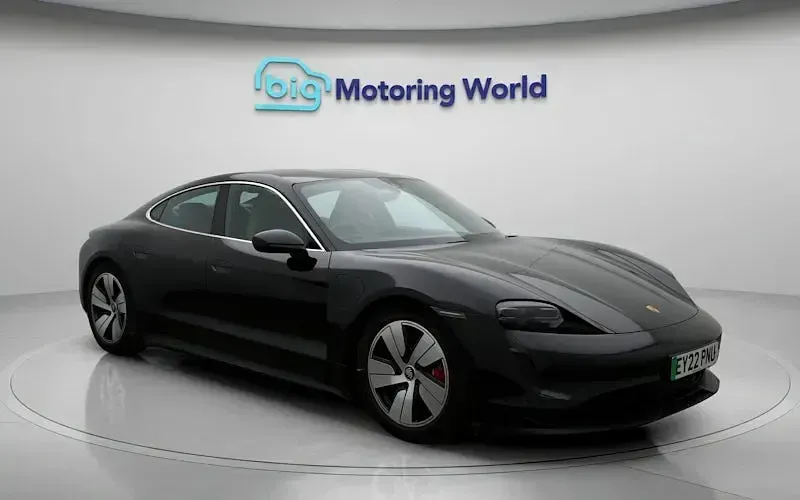 Usado Porsche Taycan Performance Package 419 kW (571 HP) 2022 Sedan