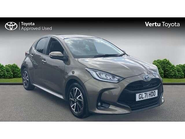 Other Used 2021 Toyota Yaris Hybrid Design Hatchback | £15,618 (Fair price) - Image 1/4