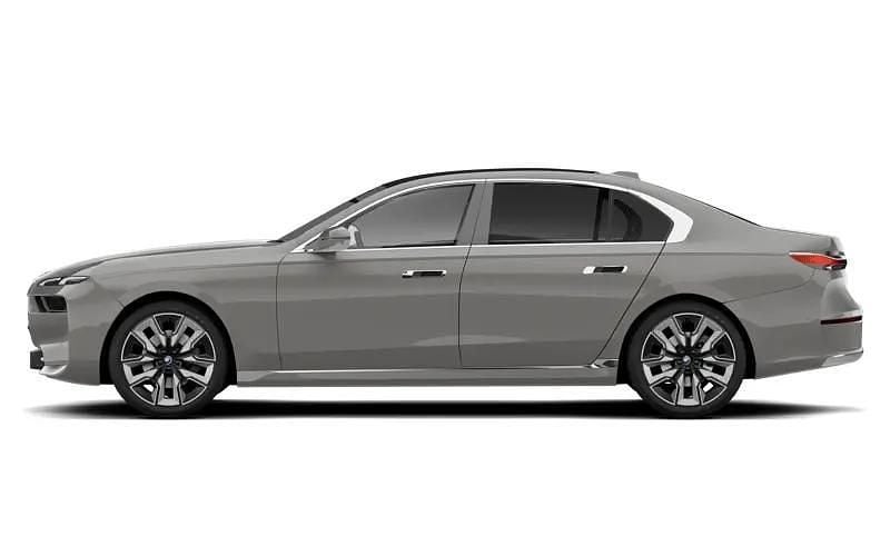 Second-hand BMW 750e M Sport 489 CP (359 kW) 2026 Berlinǎ
