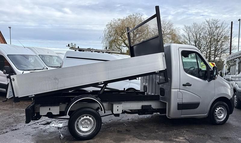 Used Vauxhall Movano 2018 Silver MPV