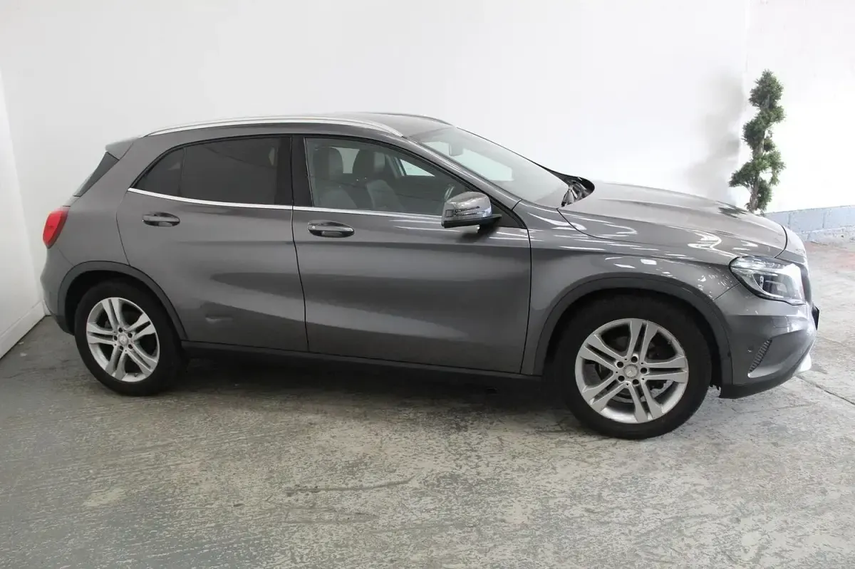 Used Mercedes GLA220 SE 170 HP (125 kW) 2014 Grey SUV