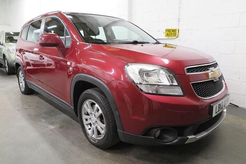 Used Chevrolet Orlando LT 2012 Red MPV