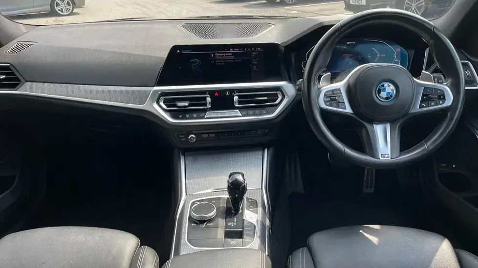 Used BMW 330 M Sport 288 HP (211 kW) 2021 Black Estate