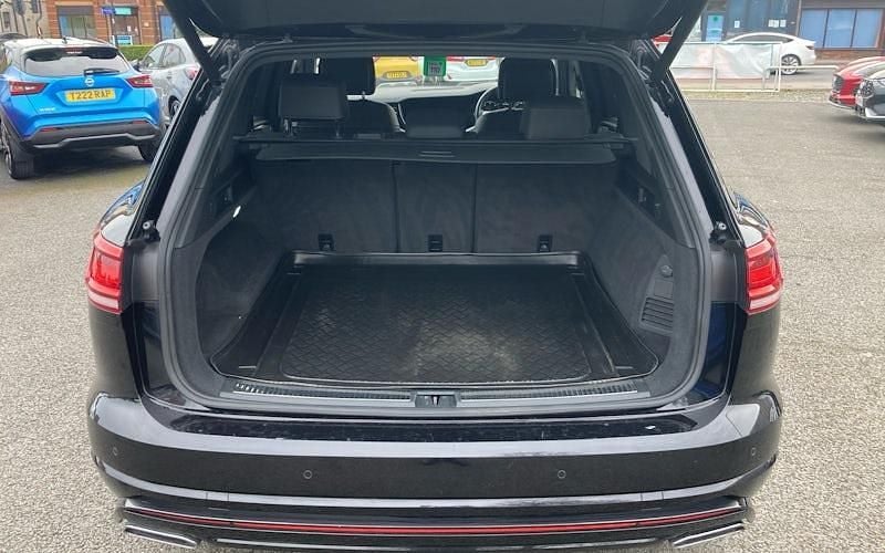 Used VW Touareg R-line 286 HP (210 kW) 2023 SUV