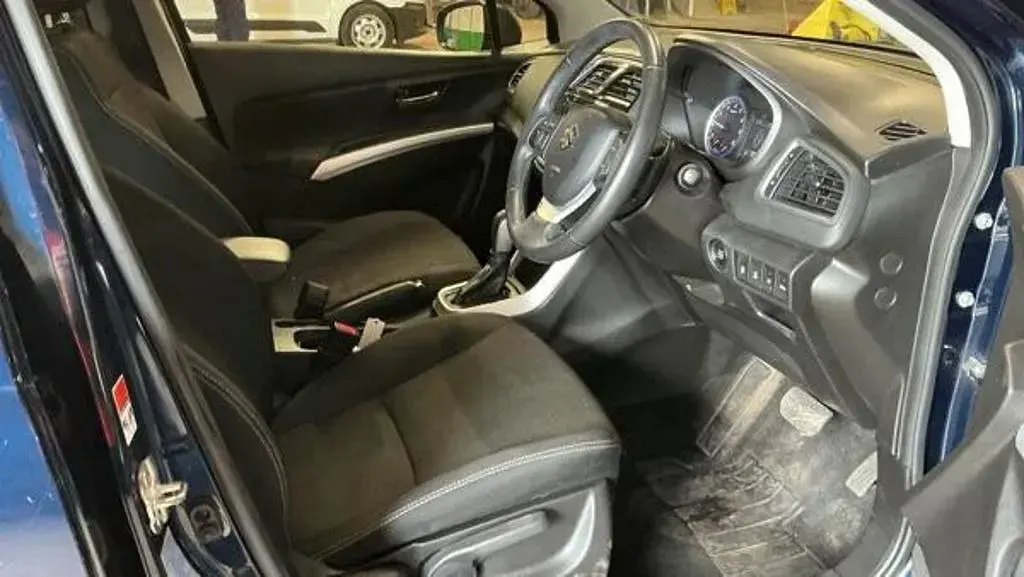 Used Suzuki SX4 S-Cross SZ-T 111 HP (81 kW) 2019 Blue SUV