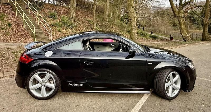 Usado Audi TT S-Line 170 HP (125 kW) 2011 Preto Coupé