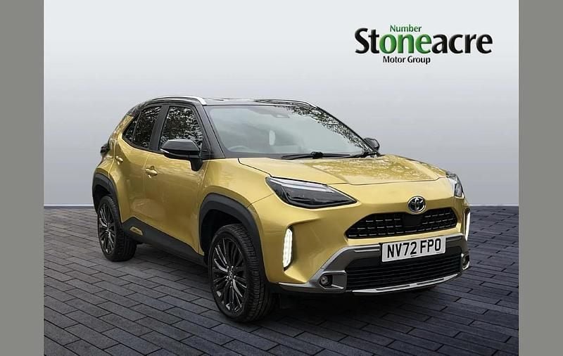 Yellow Used 2023 Toyota Yaris Cross SUV | £19,390 (Good price) - Image 1/4