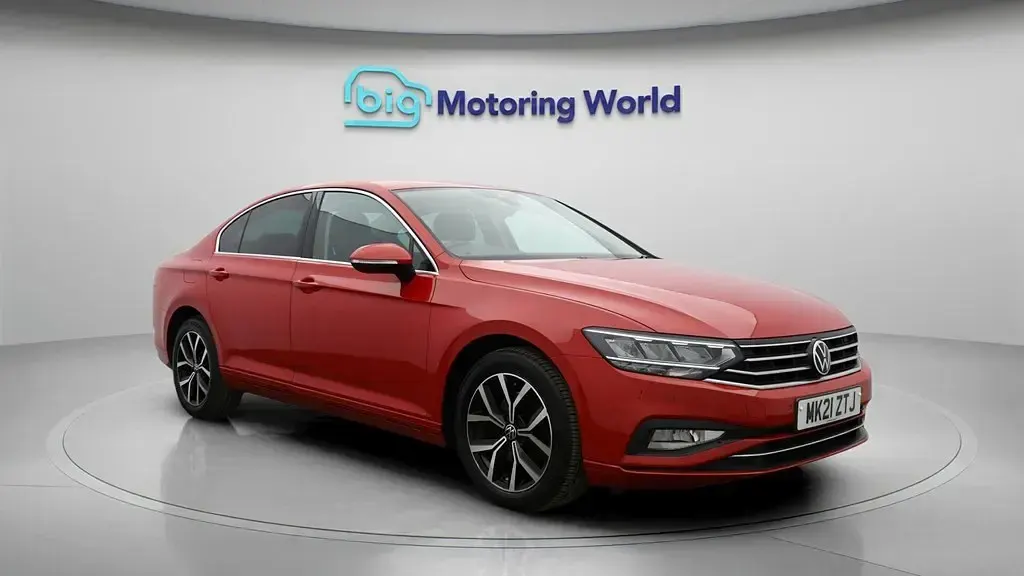 Usado VW Passat SEL 150 HP (110 kW) 2021 Vermelho Sedan