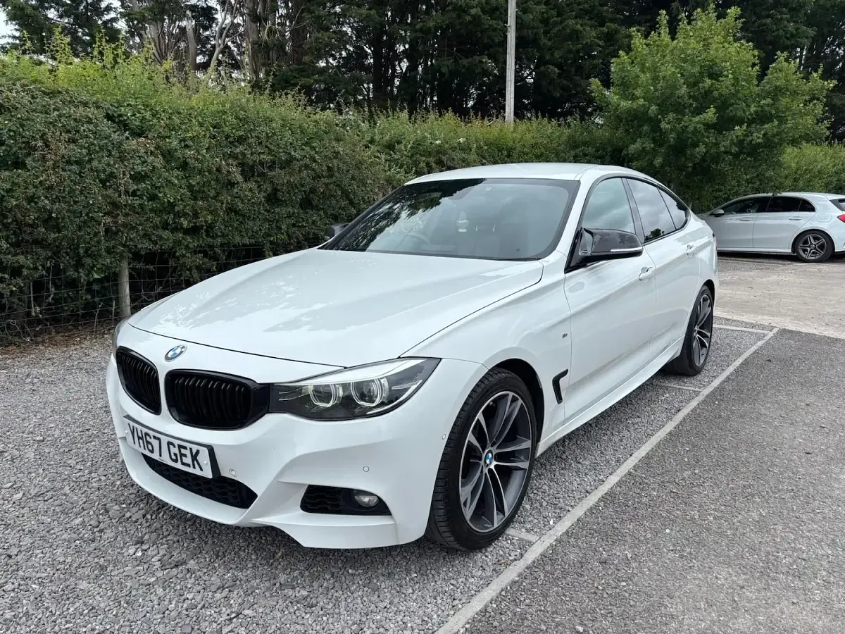 Used BMW 330 M Sport 2017 White Hatchback