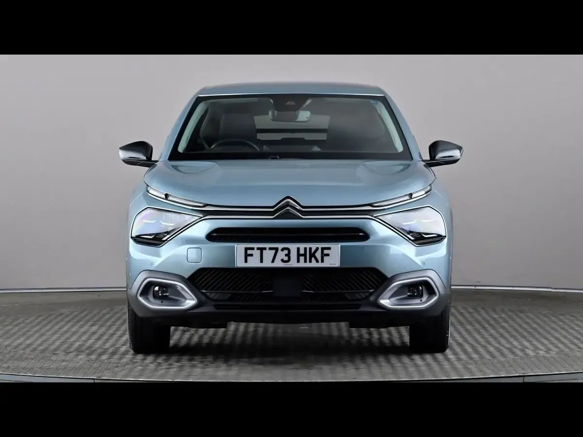 Used Citroën C4 PureTech 2023 Blue SUV