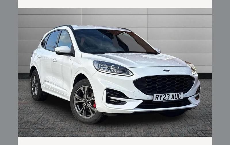 Used Ford Kuga ST-Line 225 HP (165 kW) 2023 White SUV