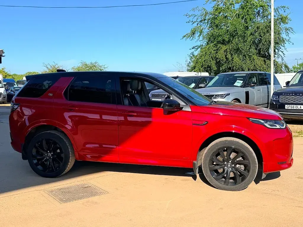 Used Land Rover Discovery Sport HSE Dynamic 180 HP (132 kW) 2020 Red SUV