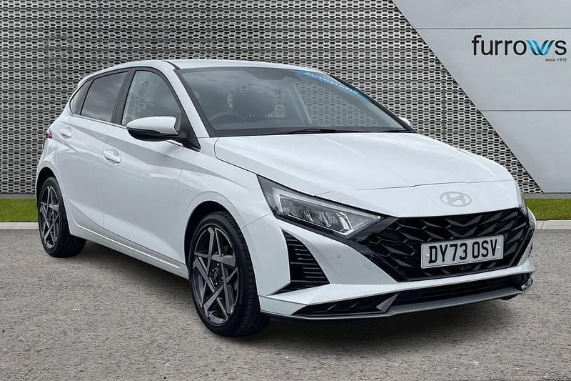 White Used 2024 Hyundai i20 Premium Hatchback | £16,490 (Fair price) - Image 1/4