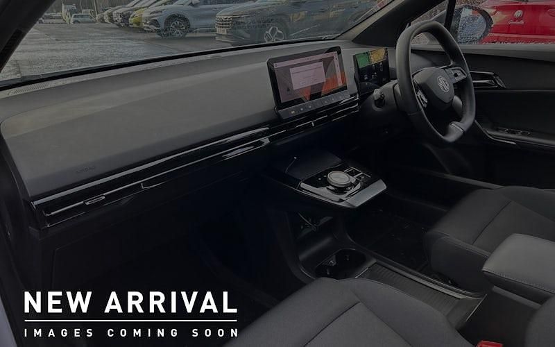 Used MG MG4 EV SE 125 kW (170 HP) 2023 White Hatchback