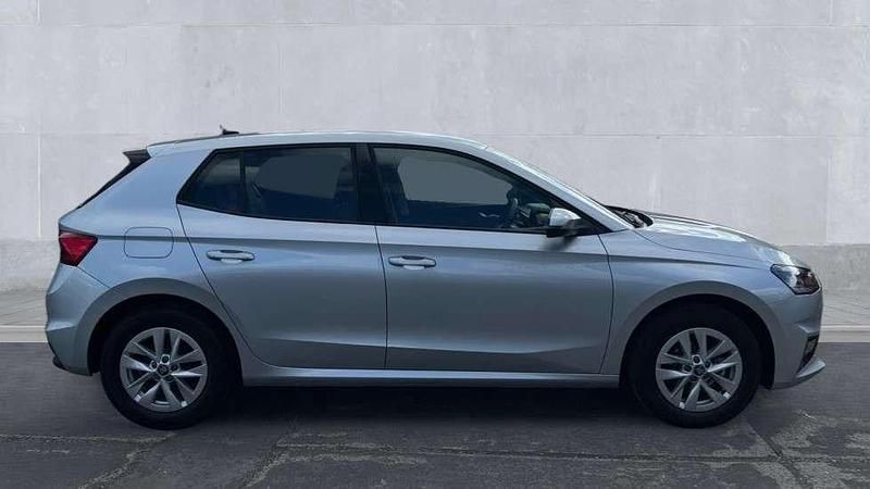 Used Skoda Fabia SE 95 HP (69 kW) 2025 Silver Hatchback