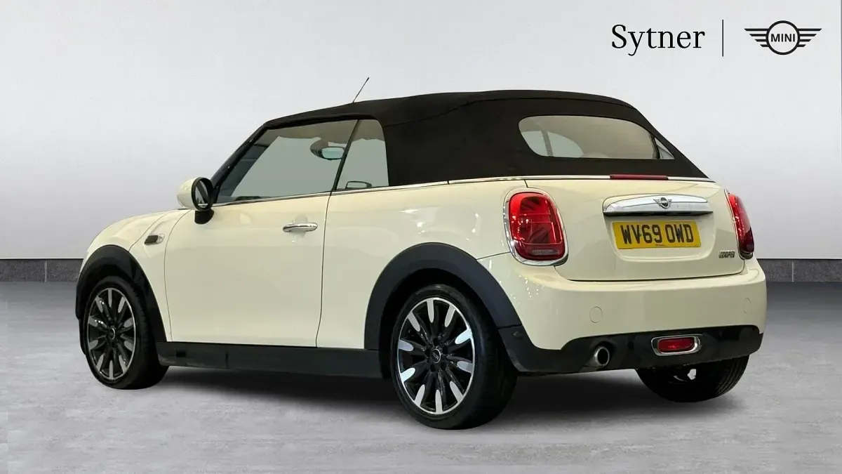Used Mini Cooper Exclusive 134 HP (98 kW) 2019 White Hatchback