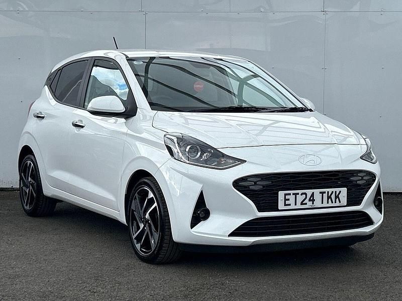 White Used 2024 Hyundai i10 Premium Hatchback | £14,673 (Fair price) - Image 1/4