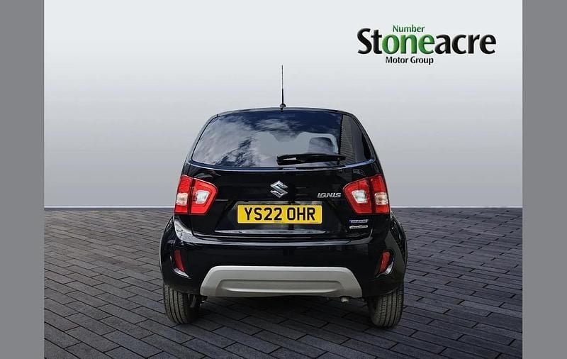 Usado Suzuki Ignis SZ5 83 HP (61 kW) 2022 Preto SUV