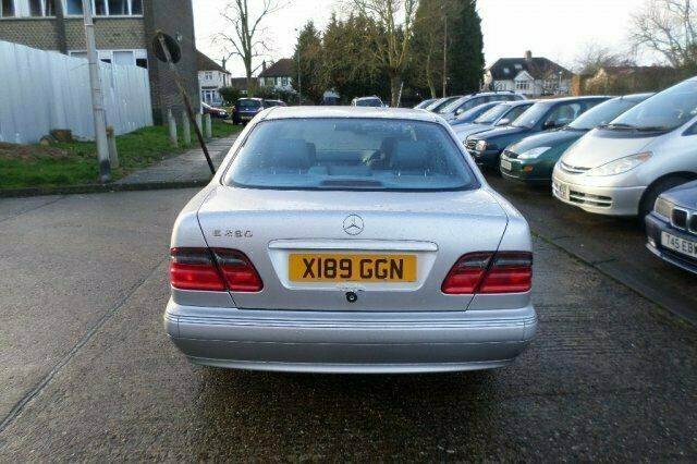 Used Mercedes E200 Classic 2001 Sedan
