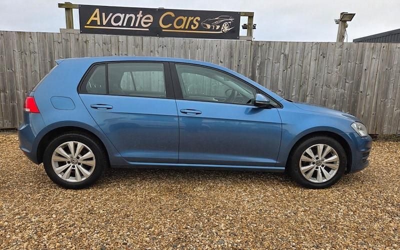 Used VW Golf VII SE 150 HP (110 kW) 2014 Blue Hatchback