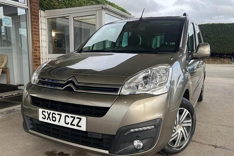 Used Citroën Berlingo Flair 100 HP (73 kW) 2018 Brown MPV