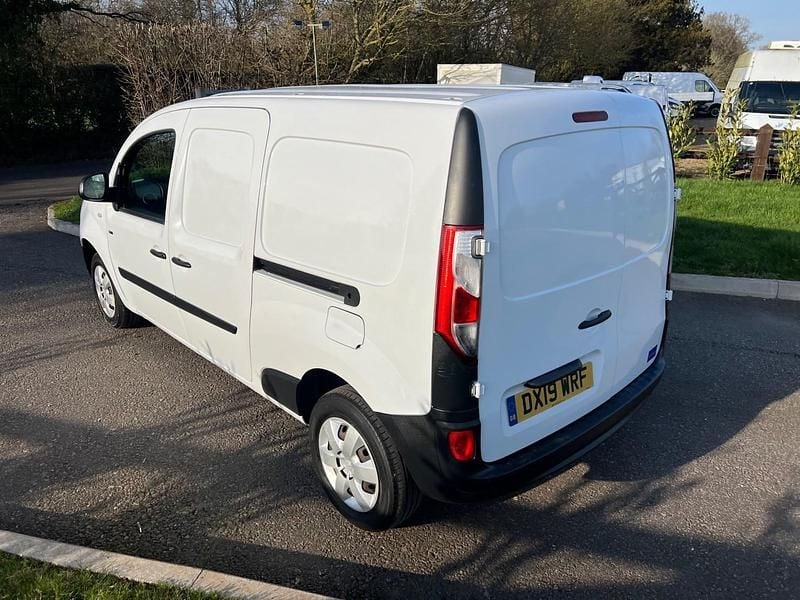 Used Renault Kangoo Business 44 kW (60 HP) 2019 White MPV