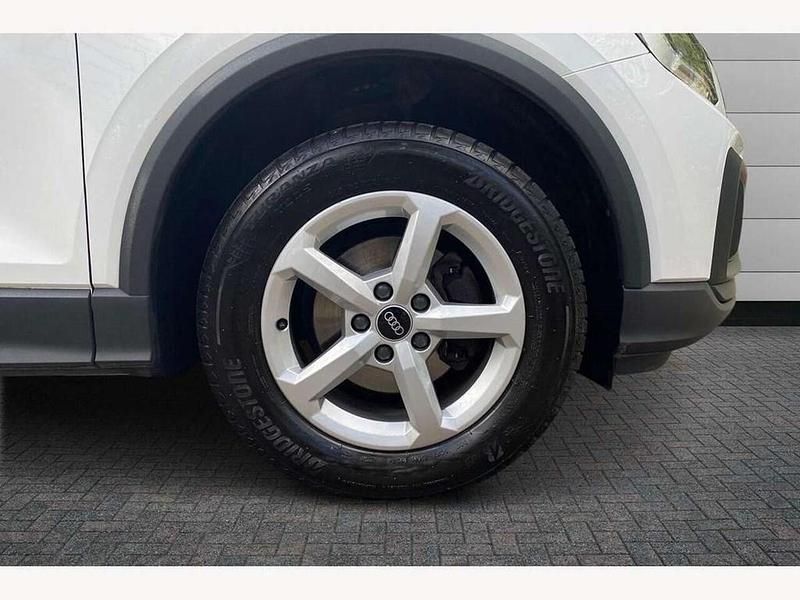 Used Audi Q2 Comfort 110 HP (80 kW) 2021 White SUV